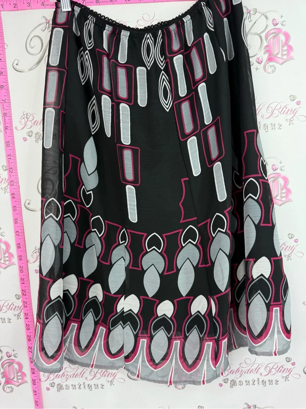 Jessica skirt y2k Black Geometric Print Skirt with Pink & Gray Accents - Picture 3 of 9